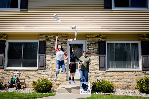 Front Porch Project 2020 - Milwaukee COVID-19