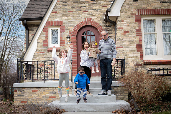 Front Porch Project 2020 - Milwaukee COVID-19